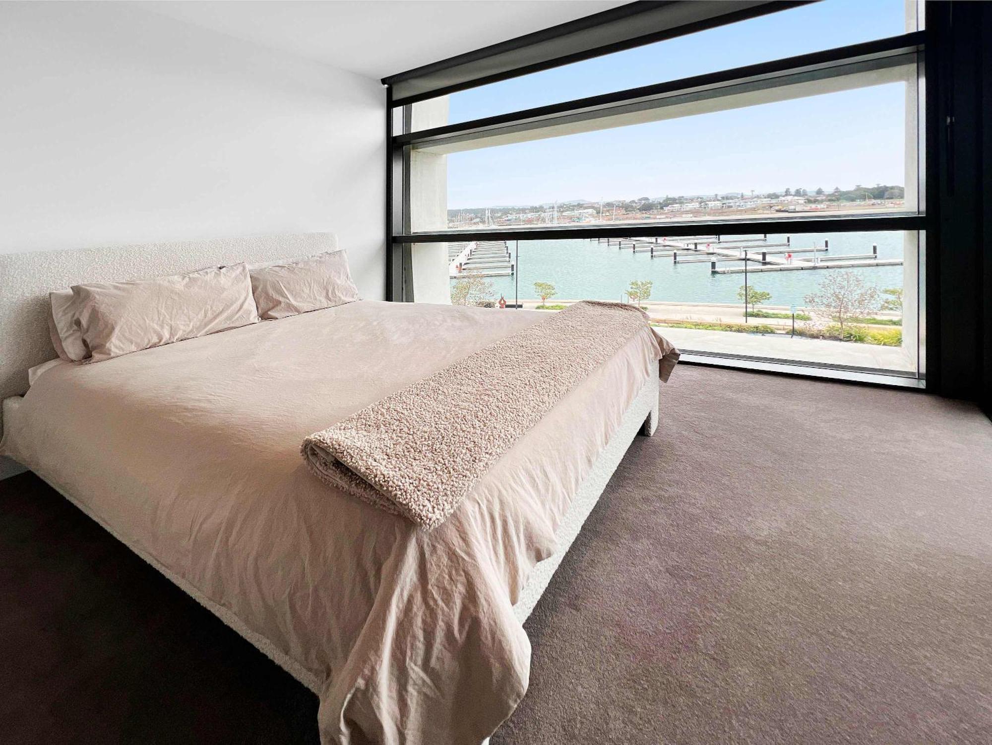 Apartment Nautilus View - Luxury Marina Getaway Shellharbour
